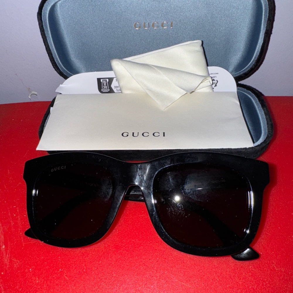 Gucci Black Sunglasses
